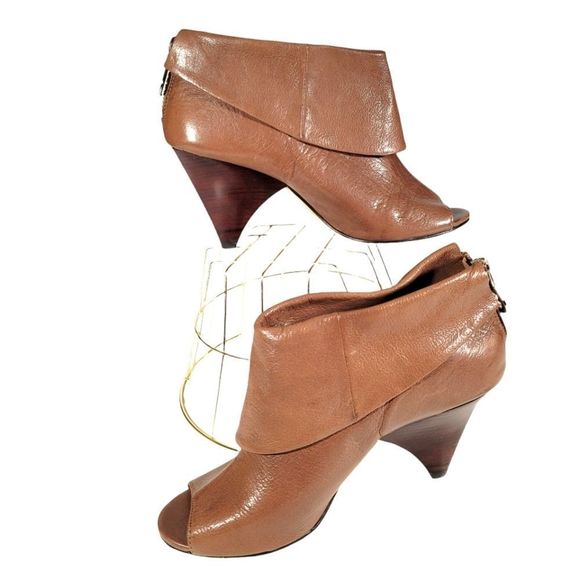 Michael Kors Leather Upper Peep Toe Zip Up Shooties - Picture 1 of 14